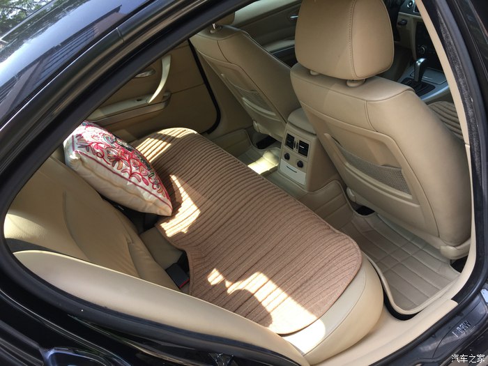 行驶10万公里的宝马320i,18年宝马320i10万公里还值得买吗