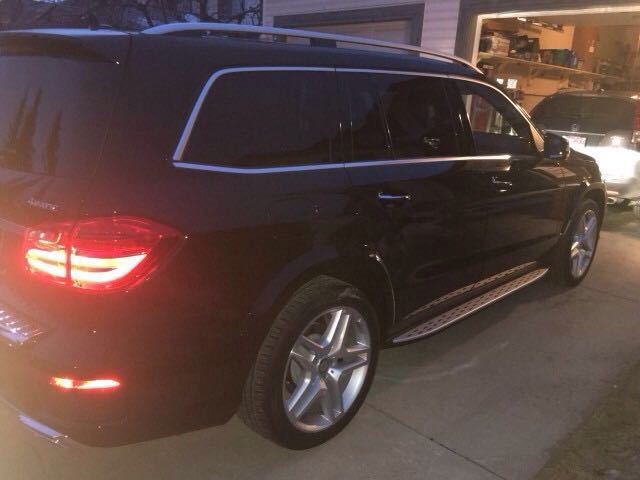 开着豪车奔驰gls450,十年车龄的奔驰gl450值得买吗