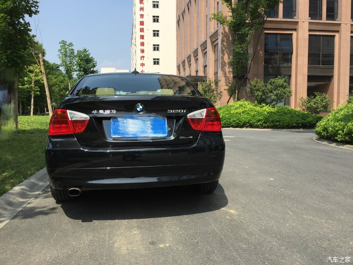 行驶10万公里的宝马320i,18年宝马320i10万公里还值得买吗