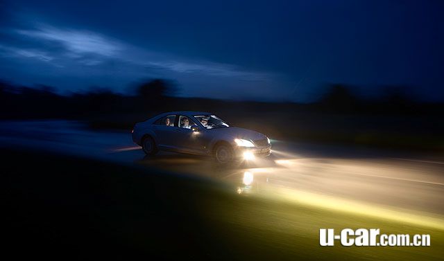 宝马和奔驰哪个安全,宝马奔驰奥迪哪个安全