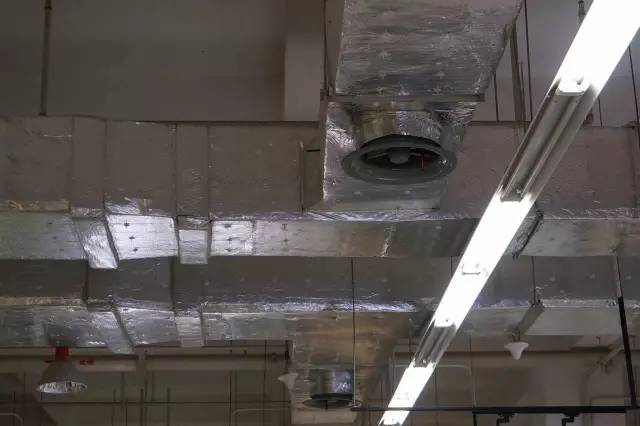 饭前慎入：不怕恶评如潮！揭秘“空调几年不洗就少活几年？”