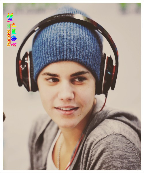 贾斯汀比伯戴头戴式耳机,比伯戴beats耳机