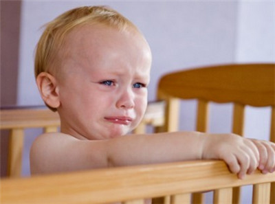 宝宝上火妈妈如何调理饮食,宝宝上火了妈妈吃什么下火