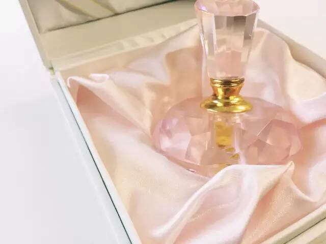 24岁抗衰老的护肤品,抗衰老取决于你梳妆台上的化妆品