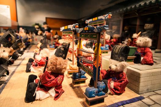 博物馆鬼屋,博物馆的建筑风格自然