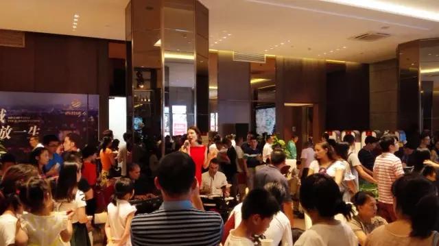 深圳遍地黄金，来捡！传沙井奔7万营开！壹城中心撸近50亿