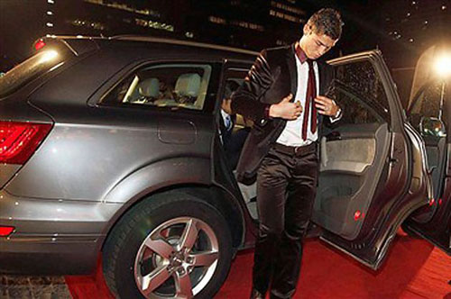 c罗座驾凯迪拉克,c罗的座驾有哪些