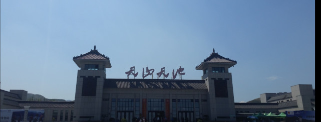 一景一日能观四季：天山“瑶池”是怎样的美轮美奂