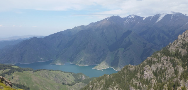 一景一日能观四季：天山“瑶池”是怎样的美轮美奂