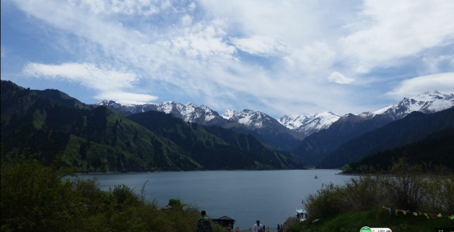 一景一日能观四季：天山“瑶池”是怎样的美轮美奂