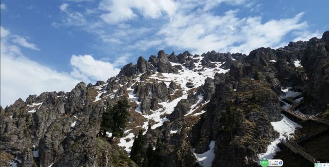 一景一日能观四季：天山“瑶池”是怎样的美轮美奂