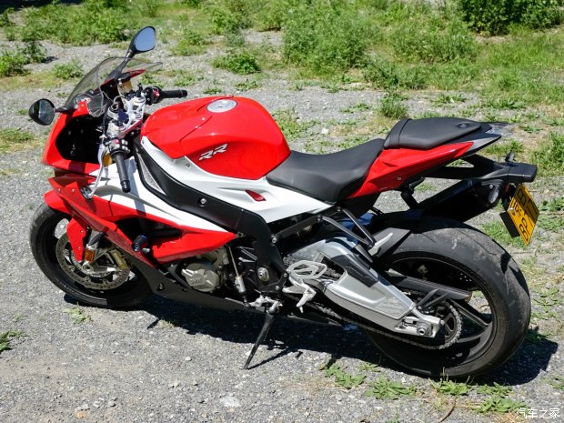 跨时代战神对话，铃木隼VS宝马S1000RR