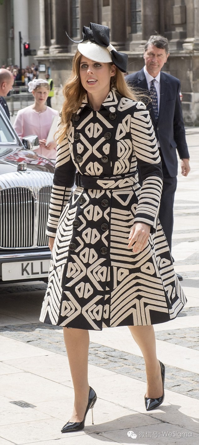 这是女王的90大寿，不是你们的红毯秀！