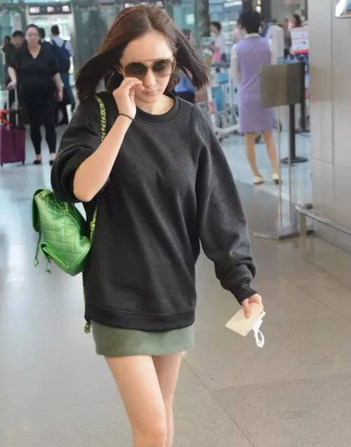 杨幂小糯米买包包,杨幂宋佳