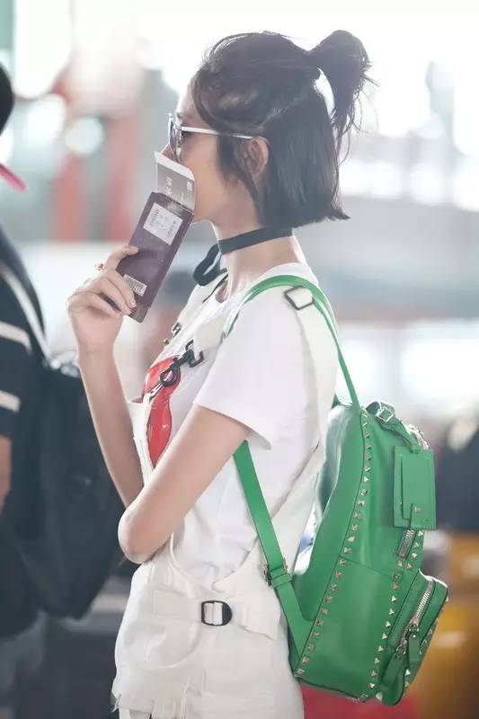 杨幂小糯米买包包,杨幂宋佳