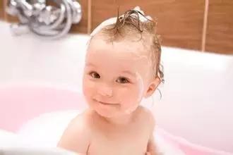 新生儿洗发沐浴露二合一排行榜,4个多月的婴儿适合什么沐浴露