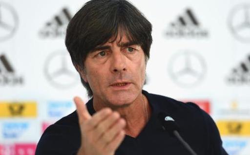 挖鼻屎的足球教练,挖鼻屎足球教练