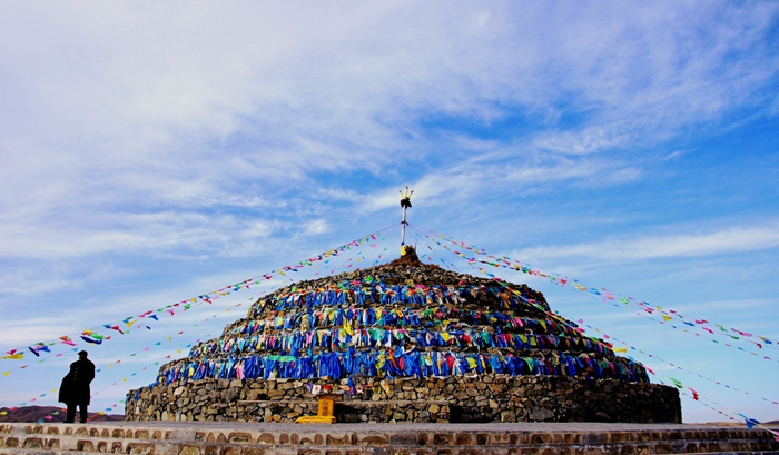 重回巴彦淖尔：八百里河套我用三天走过，十四年之痒我于一夕安放
