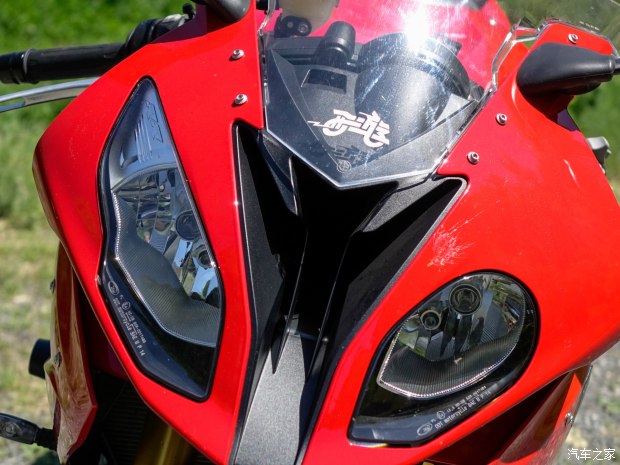 跨时代战神对话，铃木隼VS宝马S1000RR