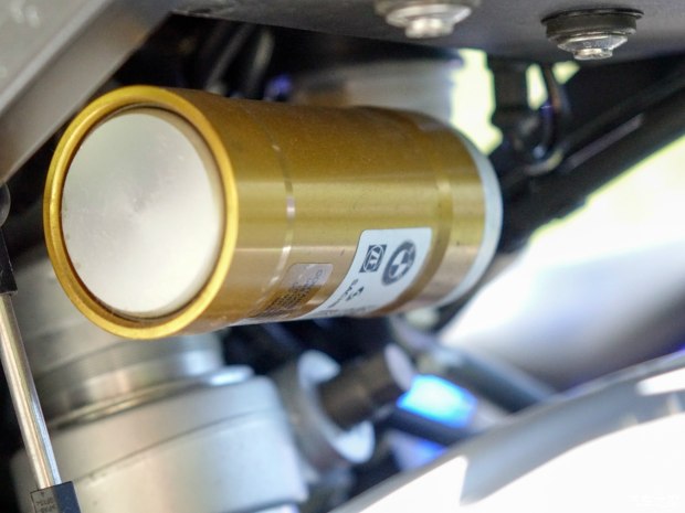 跨时代战神对话，铃木隼VS宝马S1000RR