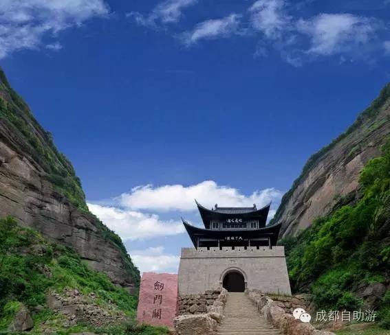 成都边上避暑,成都边上有哪些好玩的地方