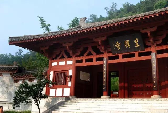 成都边上避暑,成都边上有哪些好玩的地方