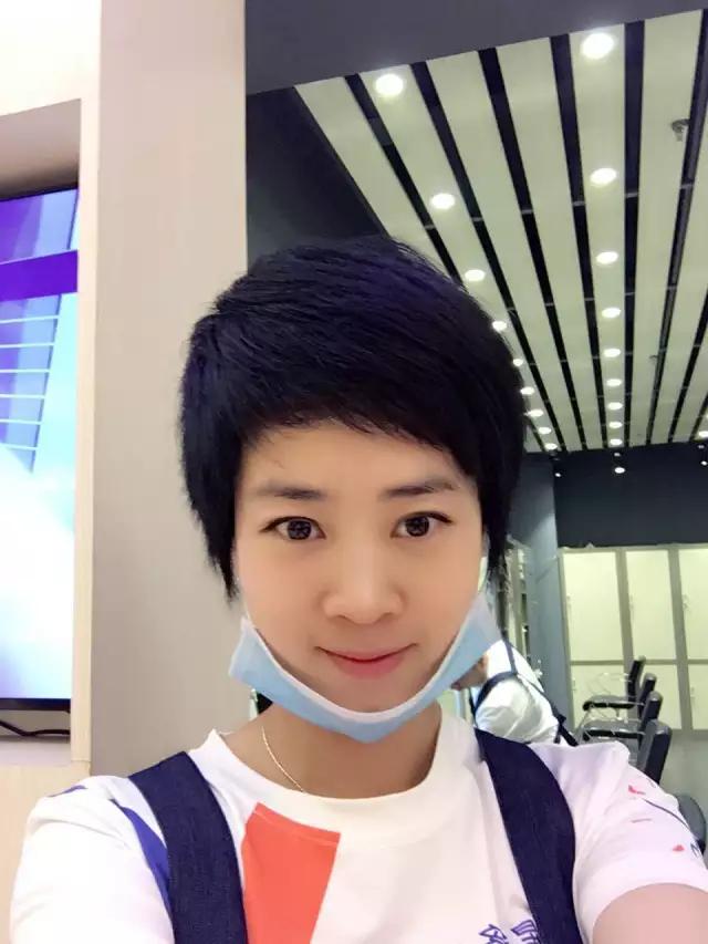 在一家公司很久的文案,在一家设计公司做文案工作