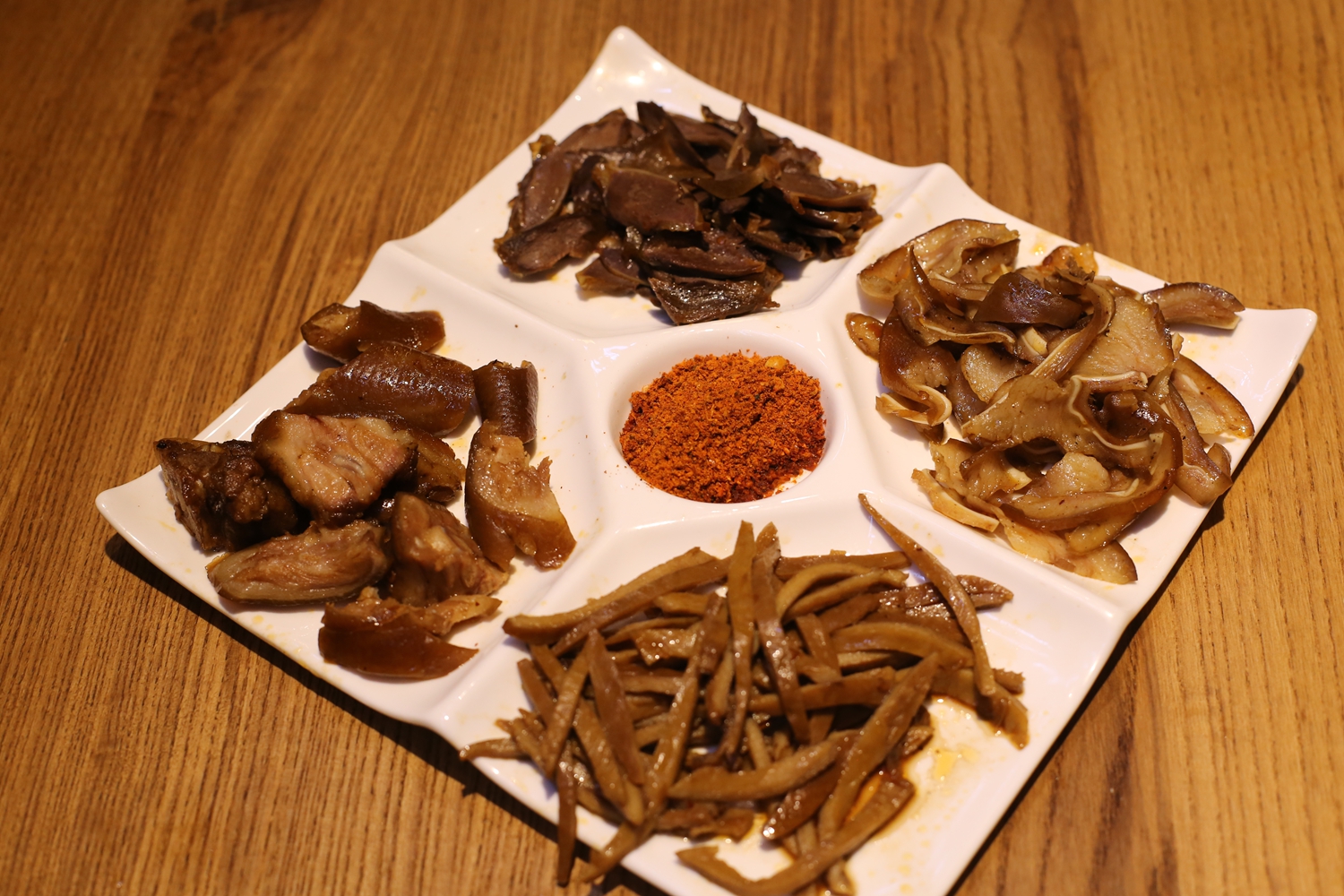 成都最正宗的球迷酒吧教你打开欧洲杯最正确的方式