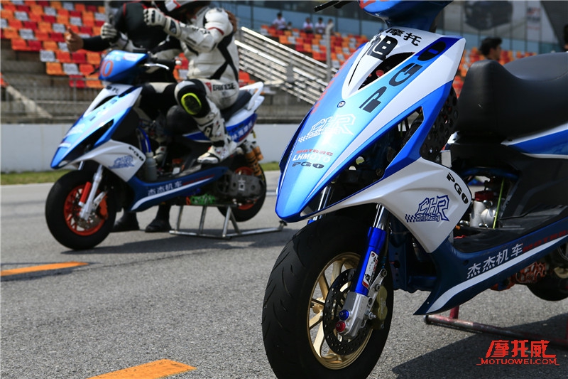 考NMB来赛车!CMBC全国摩托车场地锦标赛约战京城!