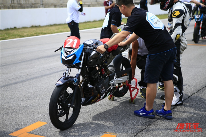 考NMB来赛车!CMBC全国摩托车场地锦标赛约战京城!