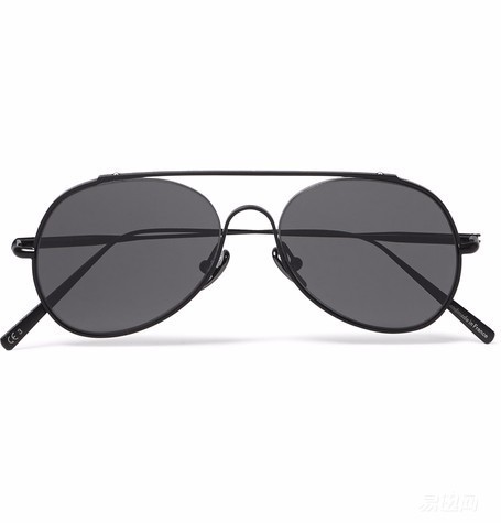 戴上墨镜也挺酷的,戴上超好看的墨镜