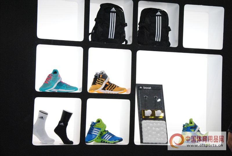 YONEX、阿迪达斯、斯伯丁三大品牌携球类新品重磅亮相