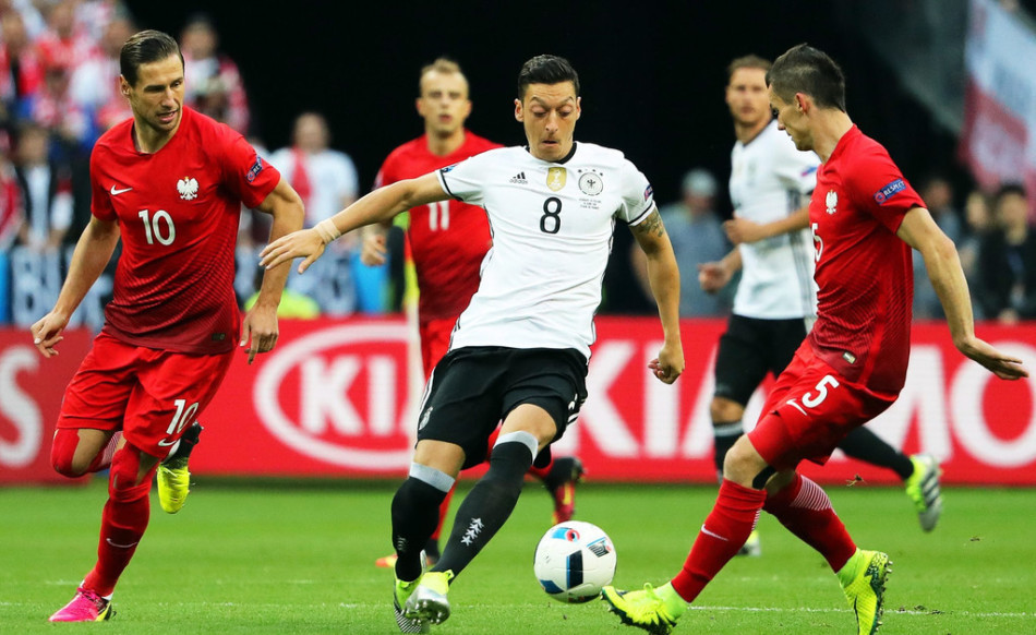 为什么看欧洲球赛要熬夜,为什么男生熬夜看足球