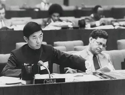 他为领导人做翻译，亲历中国重返联合国，一生就是一部中国外交史