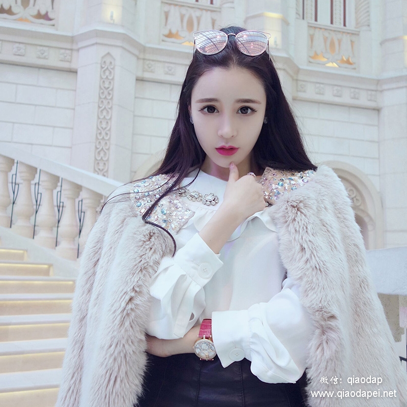 瞬间提升气质感的仿皮草外套