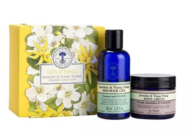 英国签证要工资吗,英国签证材料是单面打印吗