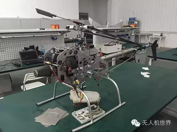 北京飞手张丰:第一次飞25B直升机时双手发抖,附赠新手指南