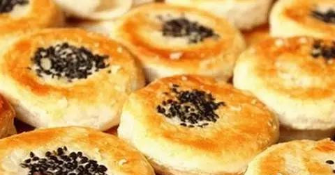 街上卖的板栗饼是用什么做的,外面卖的板栗酥饼馅料是啥做的