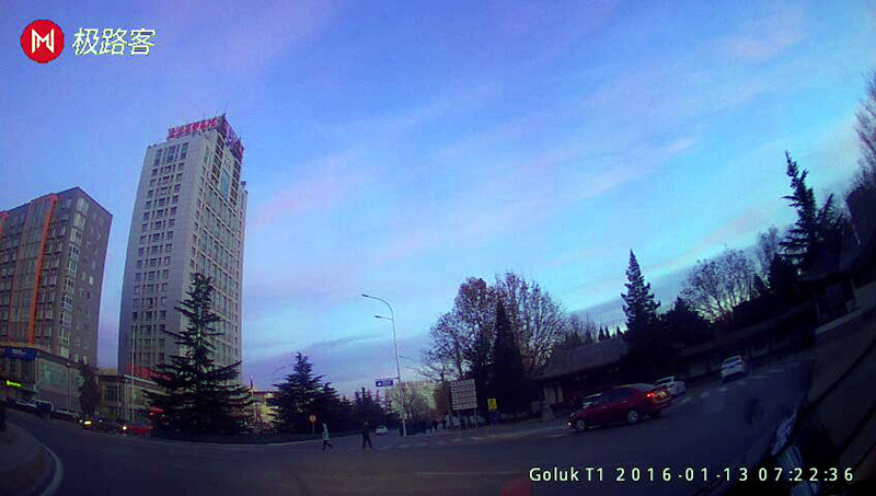 安全，畅玩兼得？极路客T1智能行车记录仪完美体验