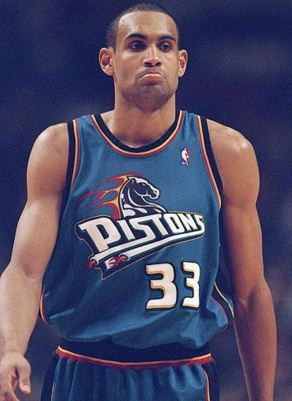 再见了！用盖帽篮板统治一切的你，96一代落选新秀却成了传奇