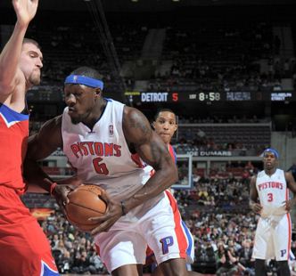 再见了！用盖帽篮板统治一切的你，96一代落选新秀却成了传奇