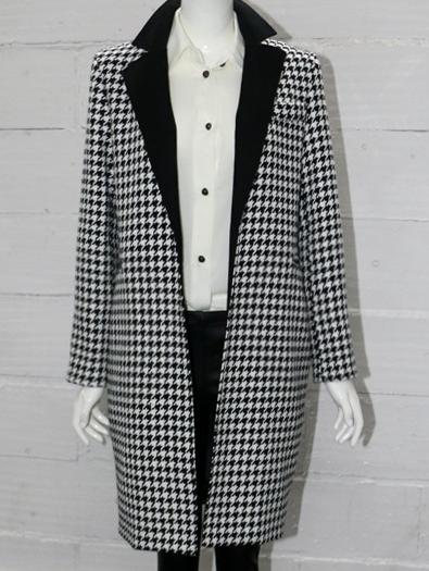 腊七腊八、冻掉下巴!寒意未减,喝碗腊八粥!千鸟格毛呢外套走起