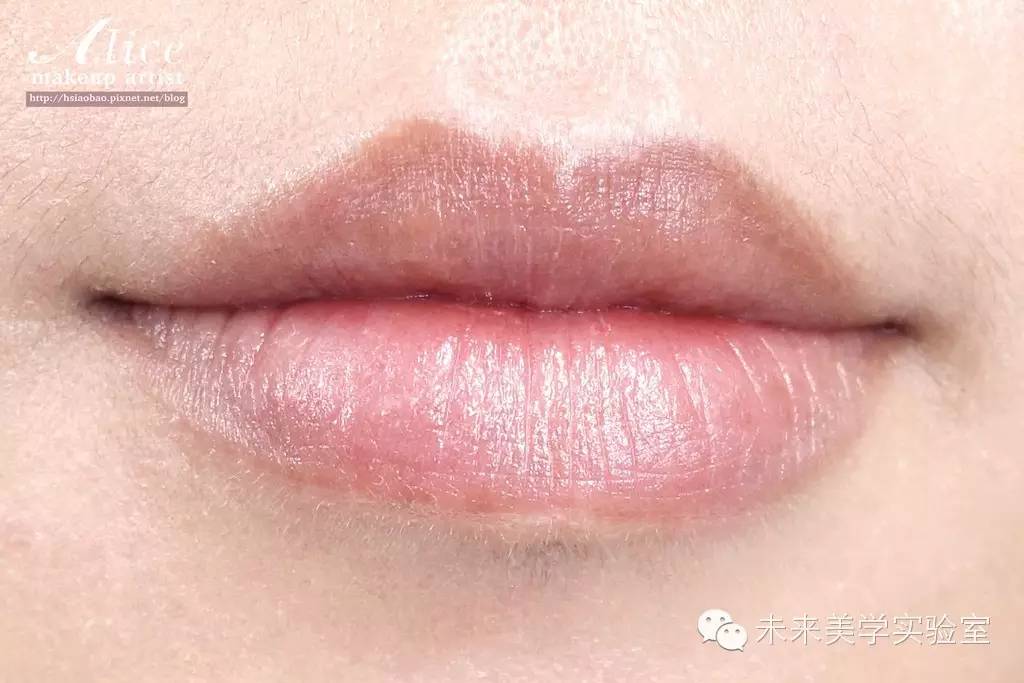 夏季彩妆推荐简单的妆容,轻松打造清凉感妆容的彩妆