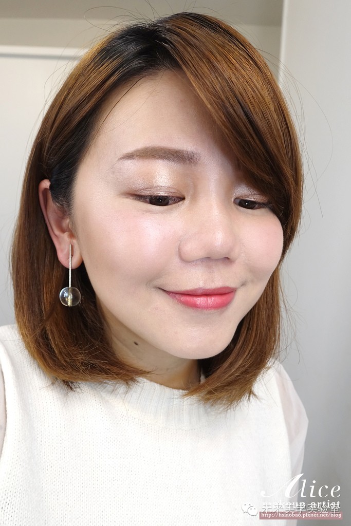 夏季彩妆推荐简单的妆容,轻松打造清凉感妆容的彩妆