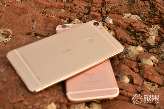 有没有跟iphone一样的手机,和iphone外观相似的安卓机