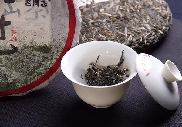 老同志9928普洱生茶2010年,2016老同志秋霜普洱生茶怎么样