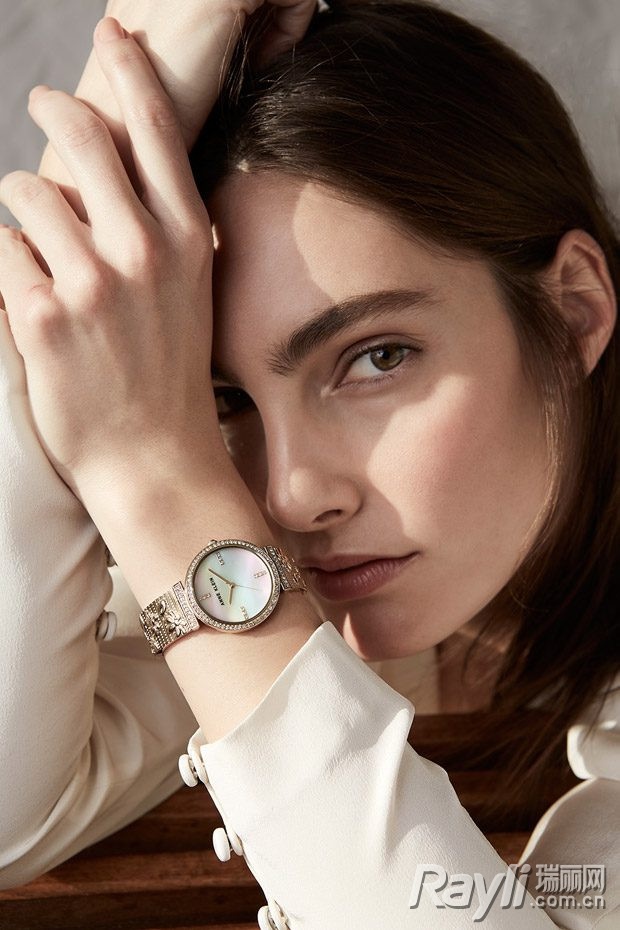 最会穿搭的人,最会穿搭最会打扮的人