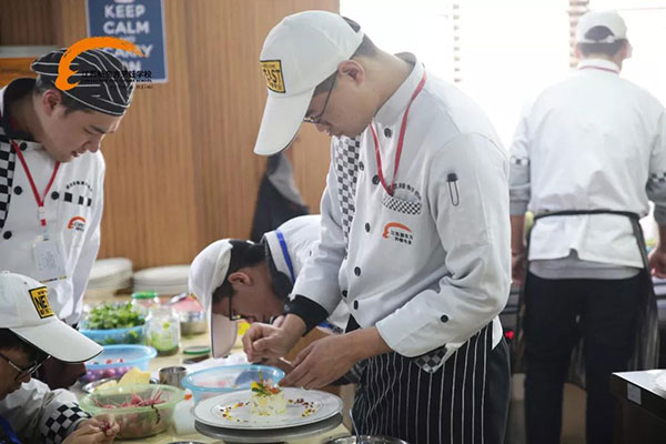 新东方烹饪学校学西餐哪家好,江苏新东方烹饪学校西点西餐