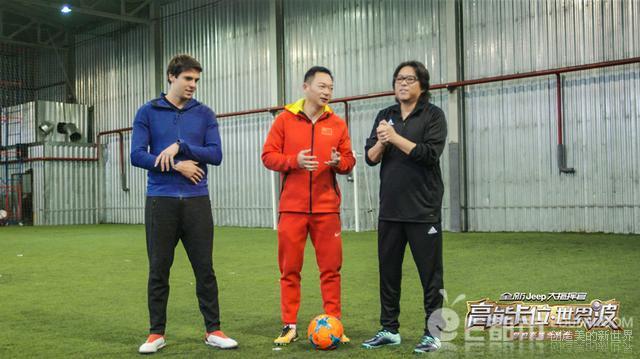 卡卡国内直播首秀,高颜值人气网红卡卡