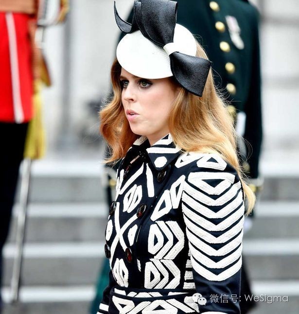 这是女王的90大寿，不是你们的红毯秀！